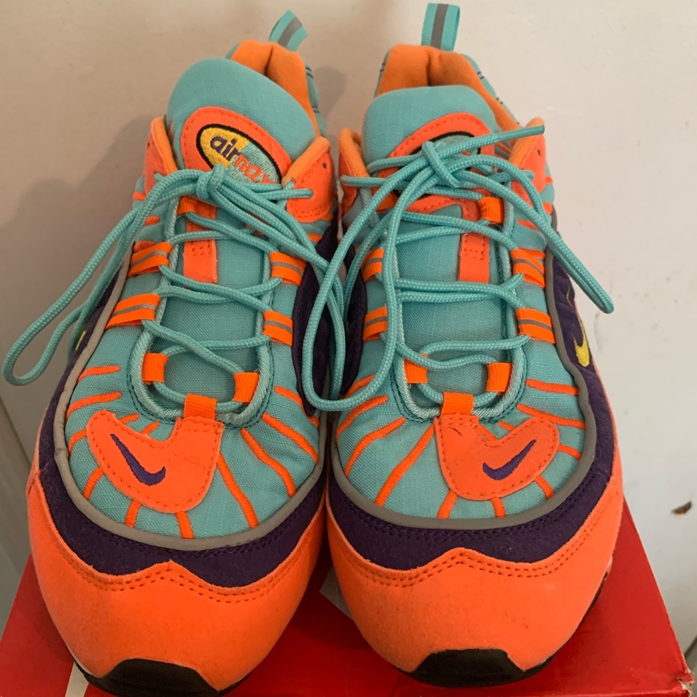 Nike - Picture 8 of 8